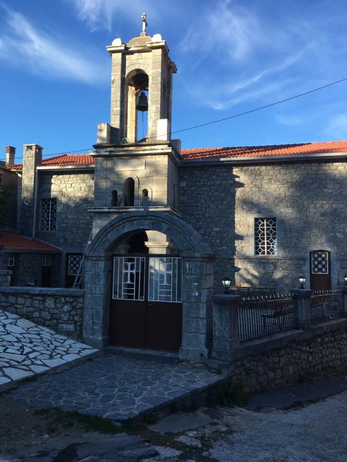 Vitina'S Little House Hotel Exterior photo