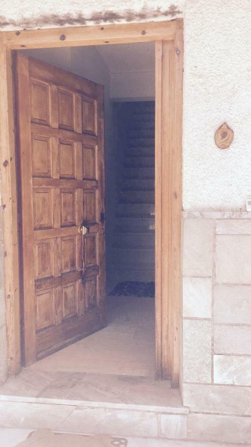 Vitina'S Little House Hotel Exterior photo